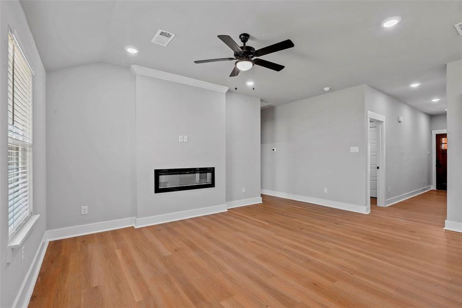 Spacious, unfurnished interior of a new home in , Tolar (Image 29). Spacious, unfurnished interior of a new home in , Tolar (Image 29).