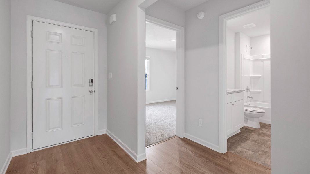 Spacious, unfurnished interior of a new home in Riggs Pointe, Millington (Image 14).