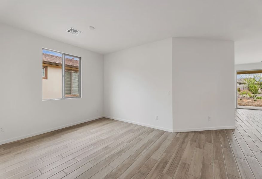 Dining - 8 of 18 Dining - 8 of 18