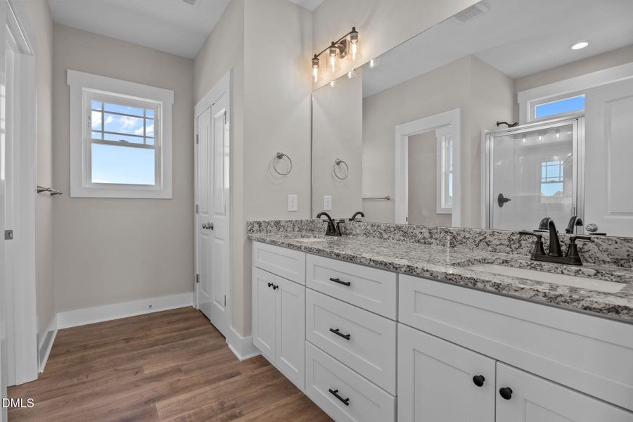 17-web-or-mls-DSC02418 17-web-or-mls-DSC02418