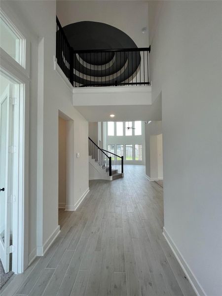 Spacious, unfurnished interior of a new home in Jordan Ranch, Fulshear (Image 27).