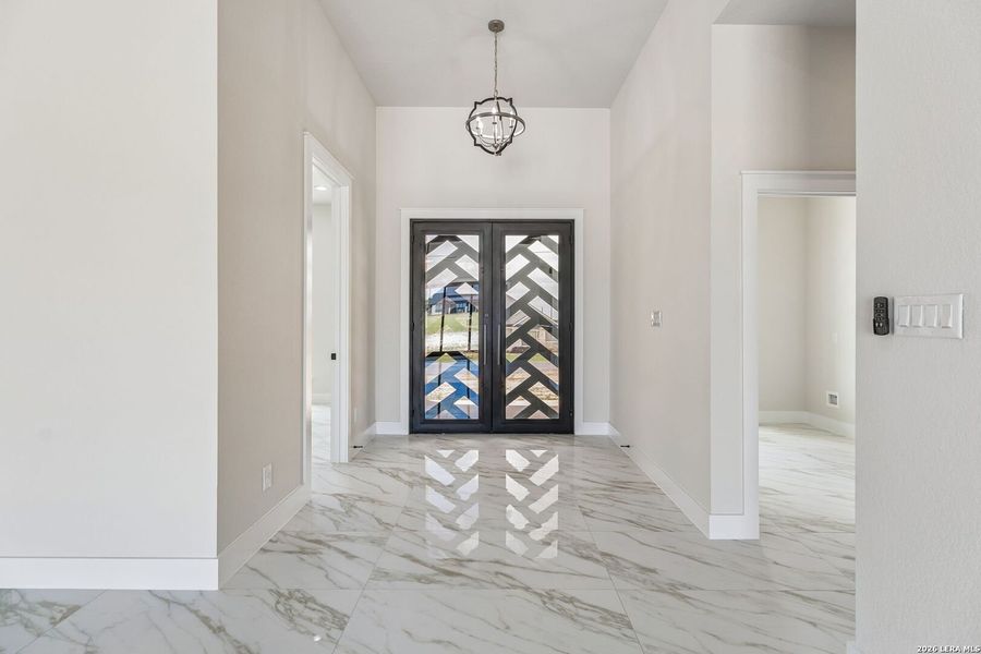 Spacious, unfurnished interior of a new home in , La Vernia (Image 41). Spacious, unfurnished interior of a new home in , La Vernia (Image 41).