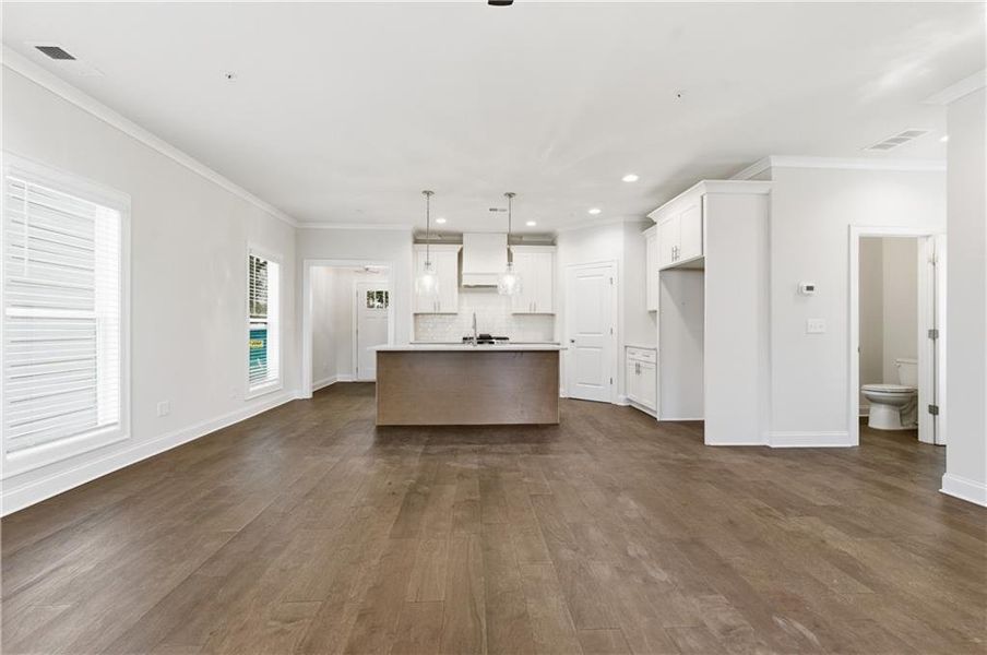 Spacious, unfurnished interior of a new home in , Marietta (Image 15).