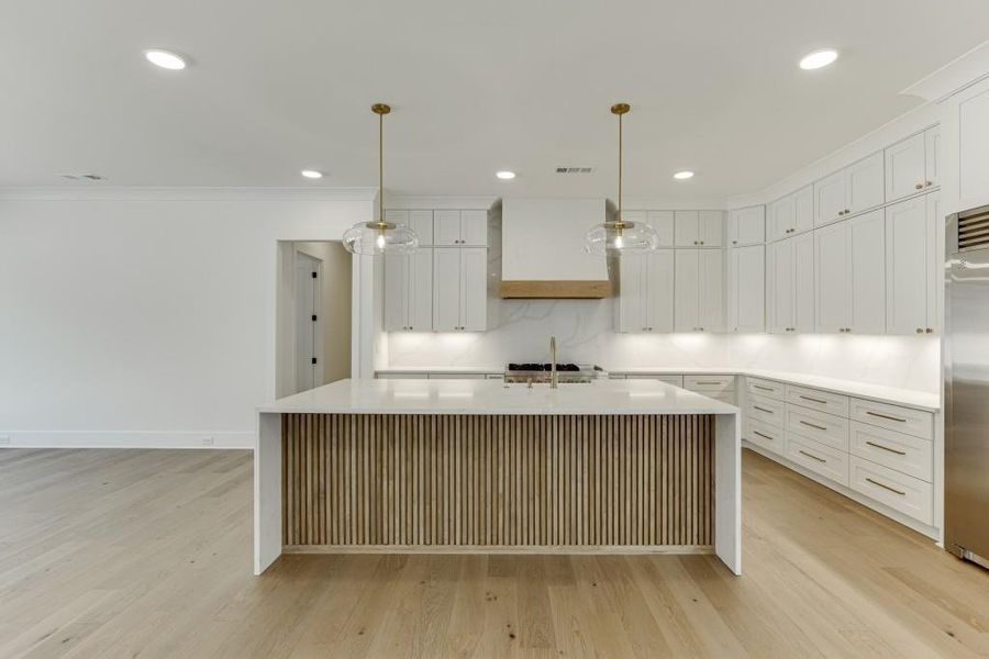 Furnished interior view inside a new home in , Buford (Image 7).