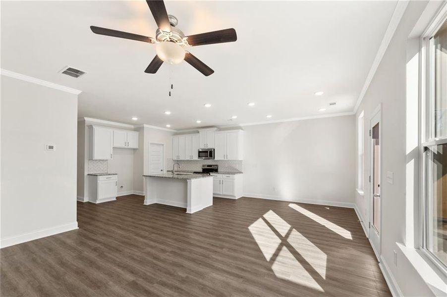 Spacious, unfurnished interior of a new home in Mulberry Summit, Flowery Branch (Image 18). Spacious, unfurnished interior of a new home in Mulberry Summit, Flowery Branch (Image 18).