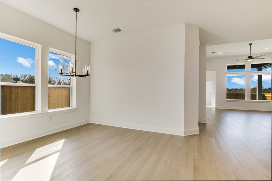 Spacious, unfurnished interior of a new home in South Brook, Leander (Image 6).