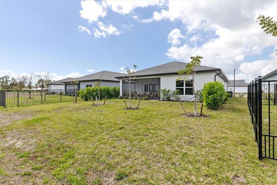 Exterior details and patio area of a home in , Port Charlotte (Image 23).