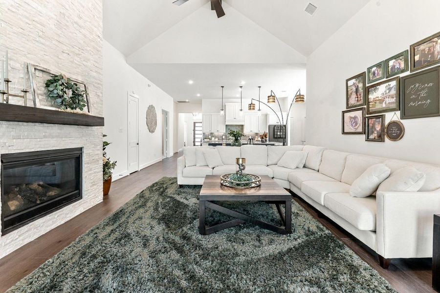 Furnished interior view inside a new home in , Conroe (Image 7).