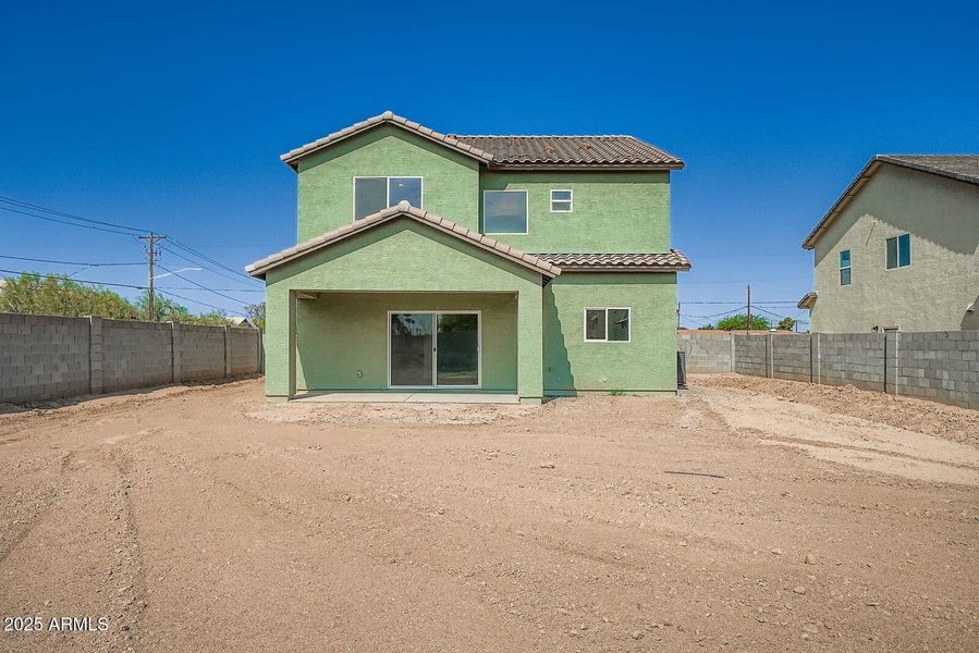 27 - 5523 Backyard 27 - 5523 Backyard