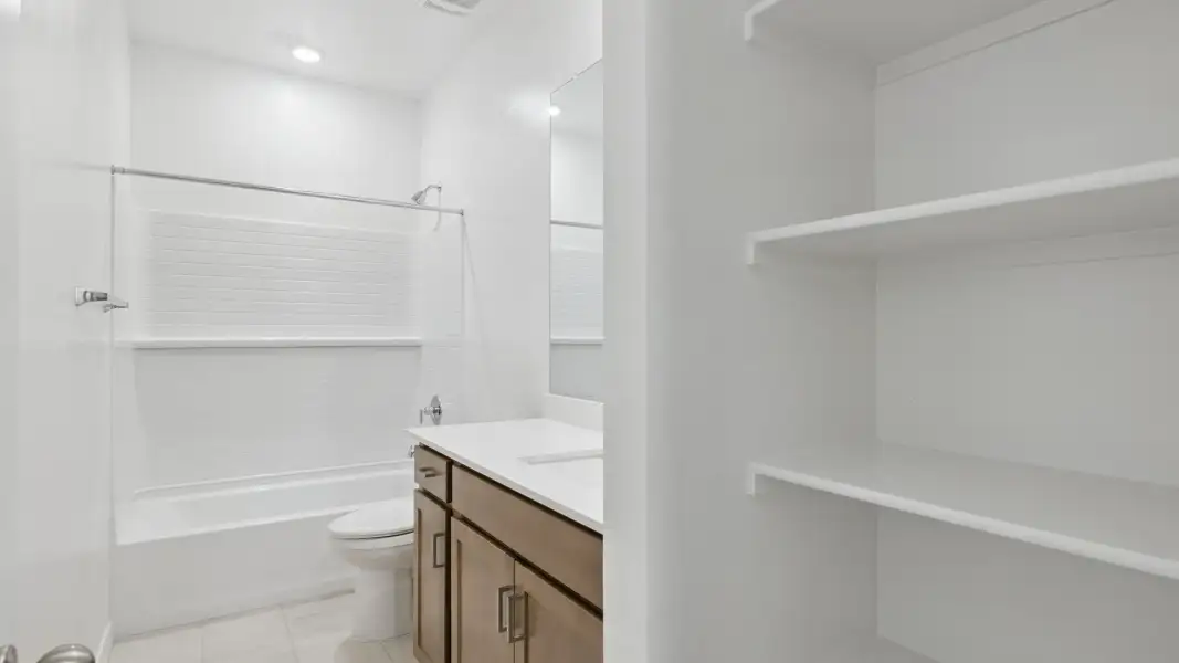 Furnished interior view inside a new home in El Cidro, Goodyear (Image 11).