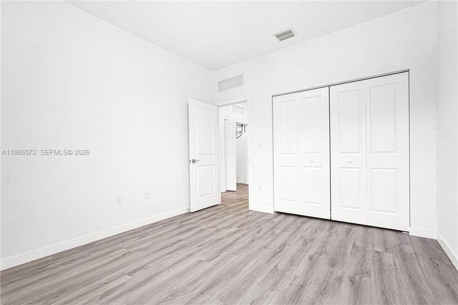 Spacious, unfurnished interior of a new home in , Miami (Image 56).
