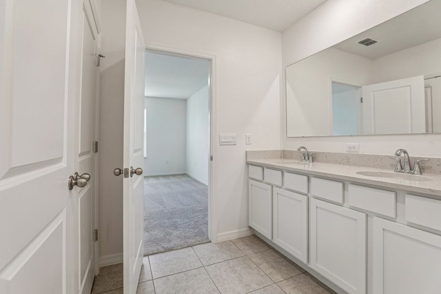 Representative furnished interior of a home built from the Vista by Maronda Homes in Heritage Station, Punta Gorda (Image 9).