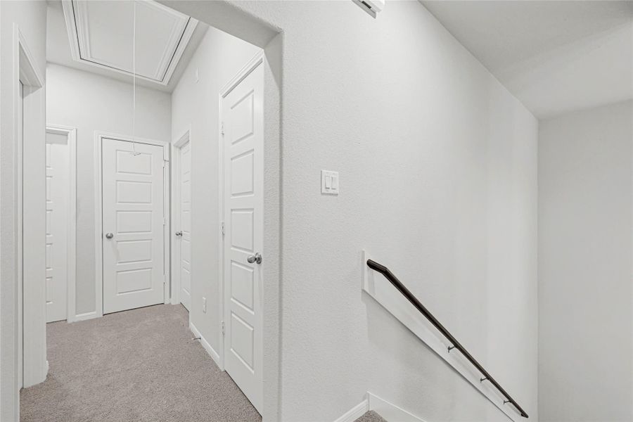Spacious, unfurnished interior of a new home in Rollingbrook Estates, Baytown (Image 30).