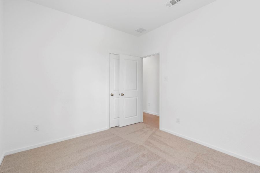 Spacious, unfurnished interior of a new home in Peppervine, Porter (Image 16).