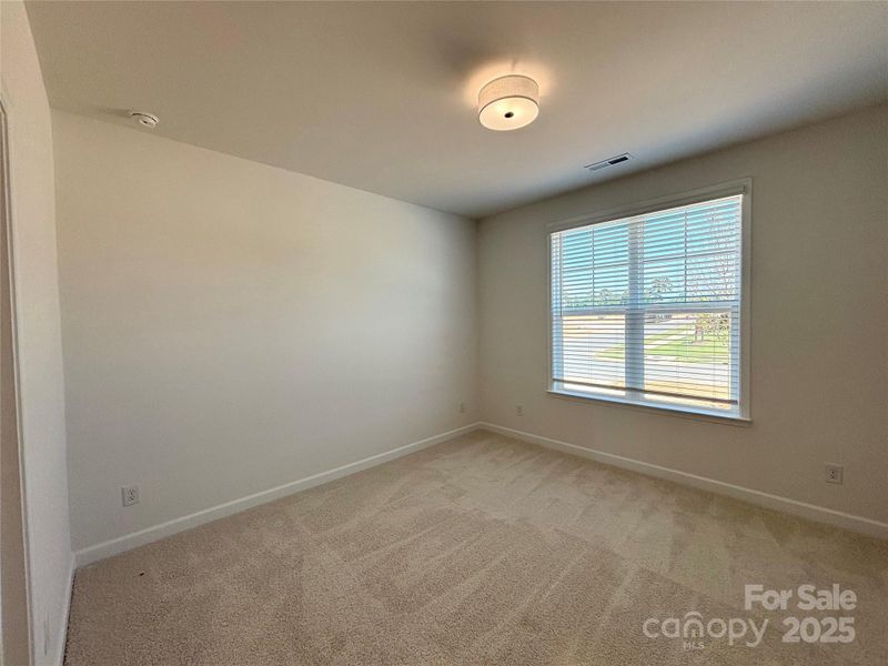 Spacious, unfurnished interior of a new home in Brighton Park, Mount Pleasant (Image 20).