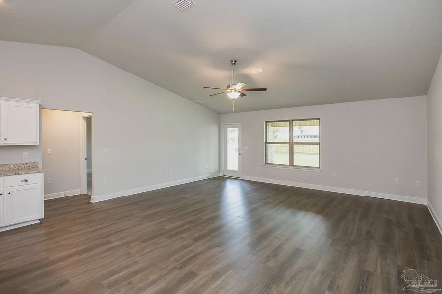 Spacious, unfurnished interior of a new home in Emmaline Gardens, Milton (Image 17). Spacious, unfurnished interior of a new home in Emmaline Gardens, Milton (Image 17).
