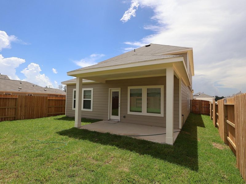 Front exterior of a new home in Indian Springs, Crosby, TX, highlighting curb appeal (Image 18).