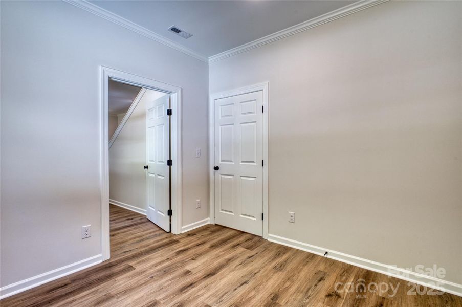 Spacious, unfurnished interior of a new home in , Fort Lawn (Image 36).