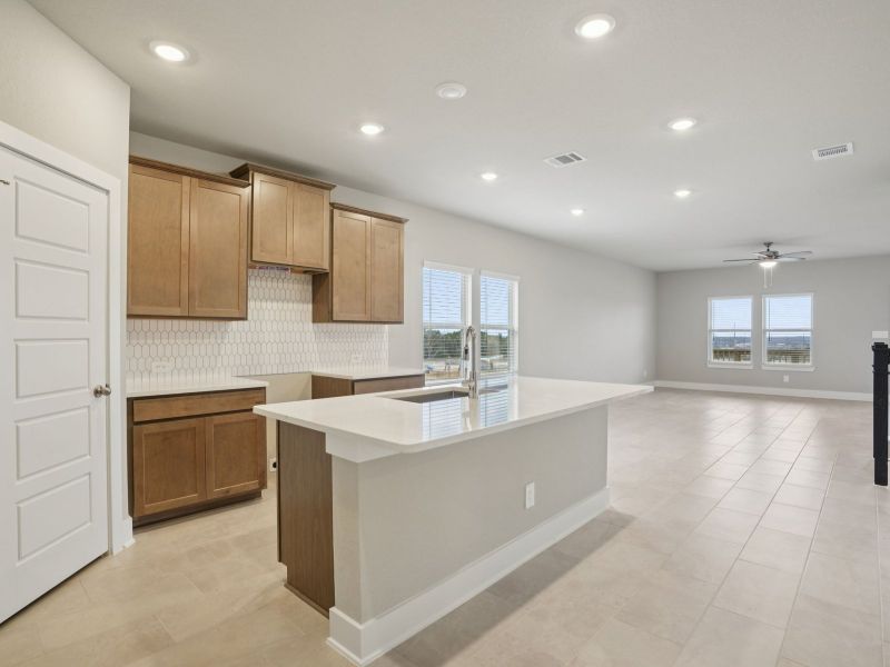 Furnished interior view inside a new home in Lark Canyon, New Braunfels (Image 10).