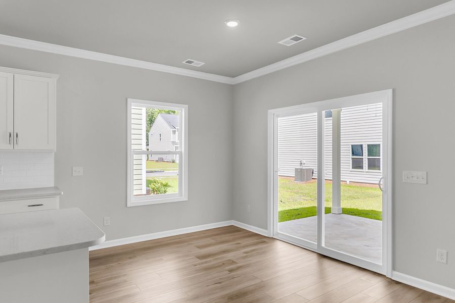 Spacious, unfurnished interior of a new home in Central Creek, Goose Creek (Image 20).