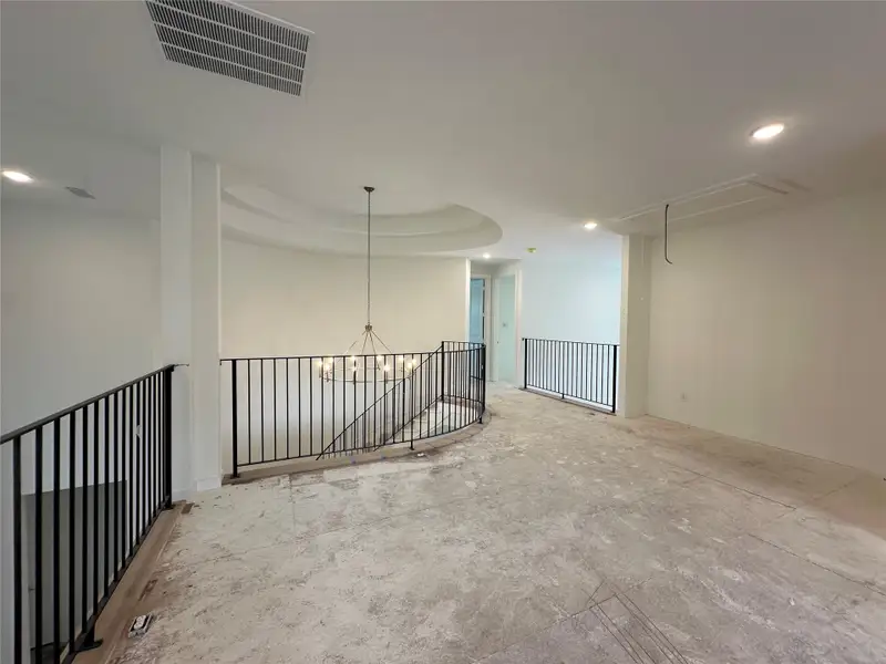 Image 20 of a home in .