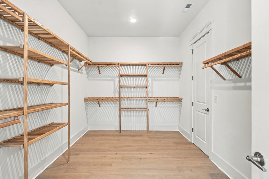 Representative unfurnished interior of a home built from the The Emerson by RobuckHomes in Stonehenge, Raleigh (Image 214).