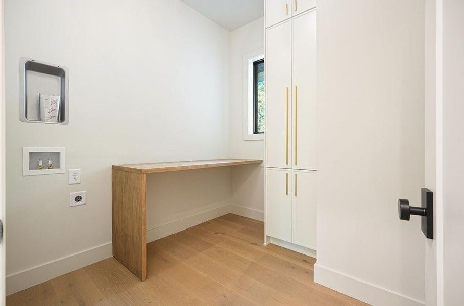 Image 81 of a home in .