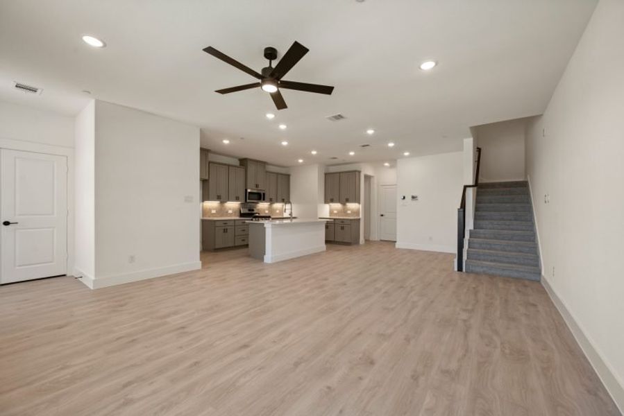 Spacious, unfurnished interior of a new home in Mosaic, Celina (Image 28).