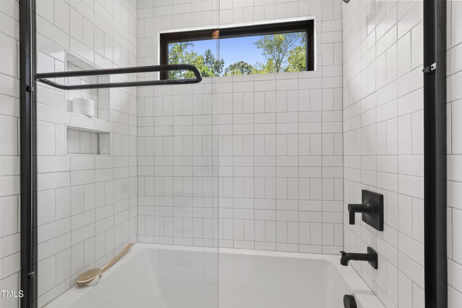 Tanbark (66) Tanbark (66)