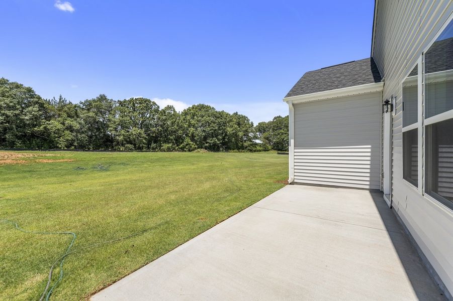 Front exterior of a new home in Burke Estates, Chesnee, SC, highlighting curb appeal (Image 2).