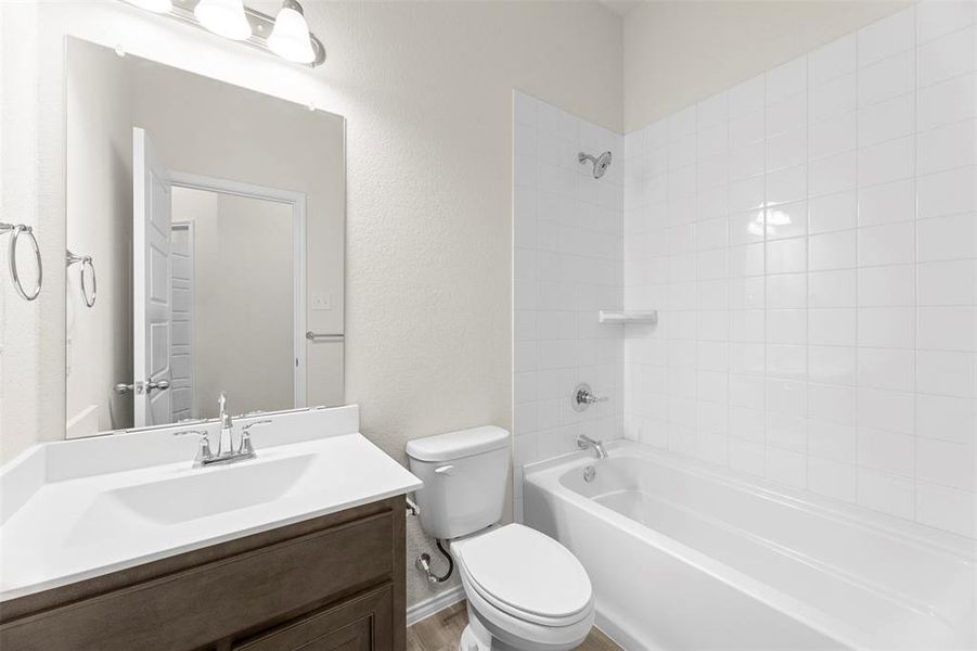 11. 7705 Oak Meade 2ND Bath