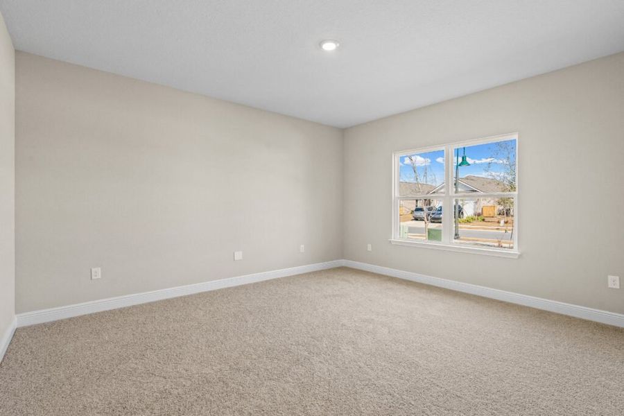 Spacious, unfurnished interior of a new home in Natureview, Freeport (Image 28).