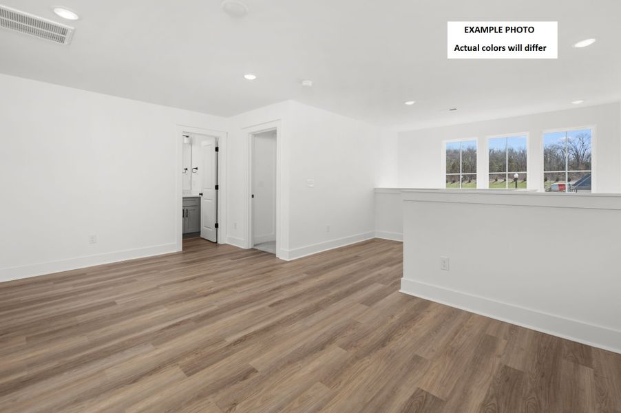 Spacious, unfurnished interior of a new home in Tiger Hill Townhomes, Murfreesboro (Image 9).