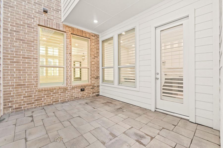 Exterior details and patio area of a home in , Montgomery (Image 3).