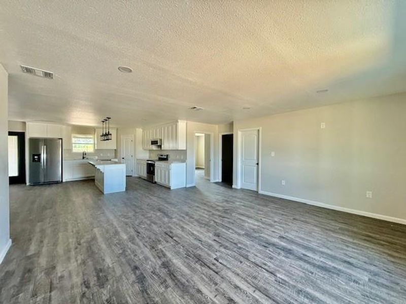 Spacious, unfurnished interior of a new home in , Honey Grove (Image 17).