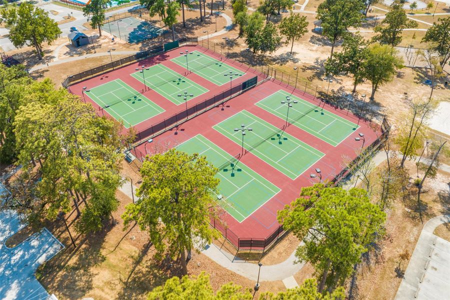 Community amenities in Meadow Park, Conroe (Image 21).