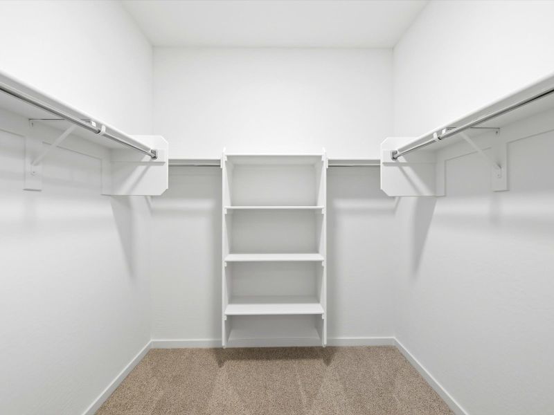 Spacious, unfurnished interior of a new home in Silva Farms - Classic Series, Goodyear (Image 10).