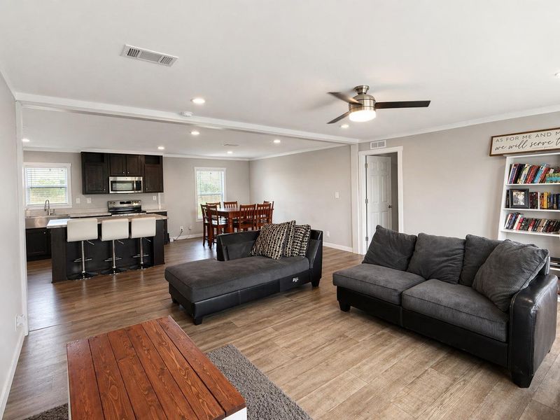 Furnished interior view inside a new home in , Bellville (Image 9).
