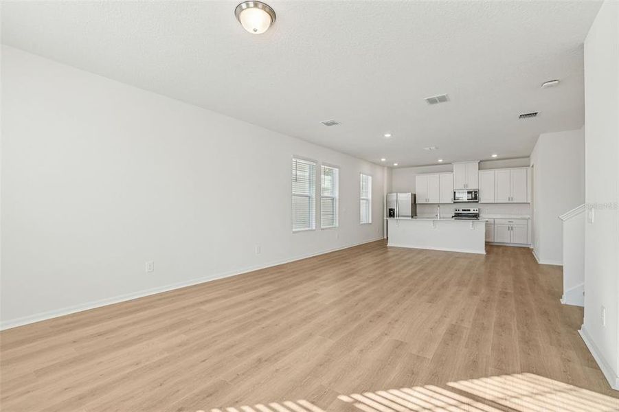 Spacious, unfurnished interior of a new home in The Meadow at Crossprairie Bungalows, St. Cloud (Image 15).