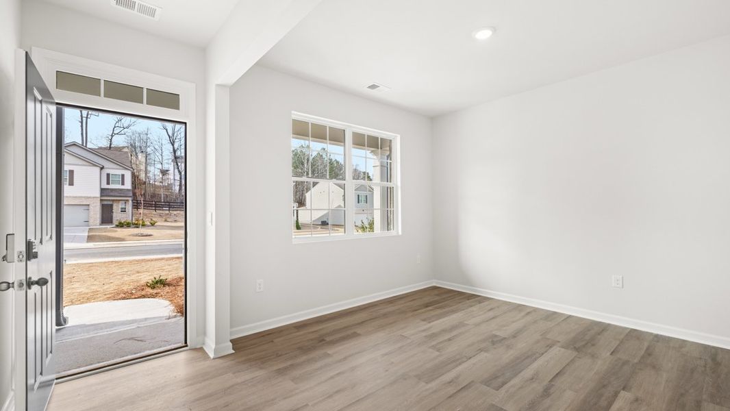 Representative unfurnished interior of a home built from the Penwell by D.R. Horton in Oakleigh Glen, Dallas (Image 10).