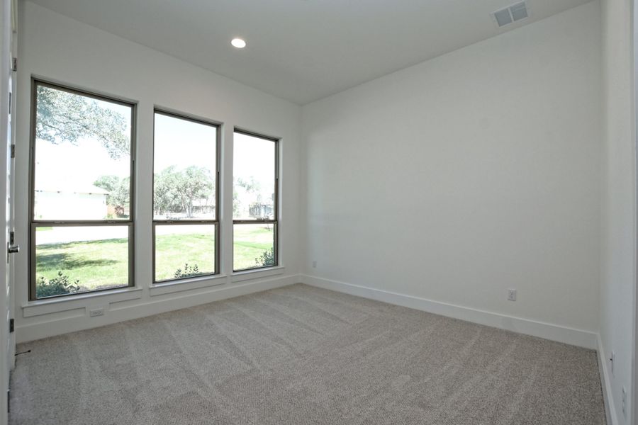 Representative unfurnished interior of a home built from the Topaz II by Giddens Homes in Riverstone, Georgetown (Image 123).