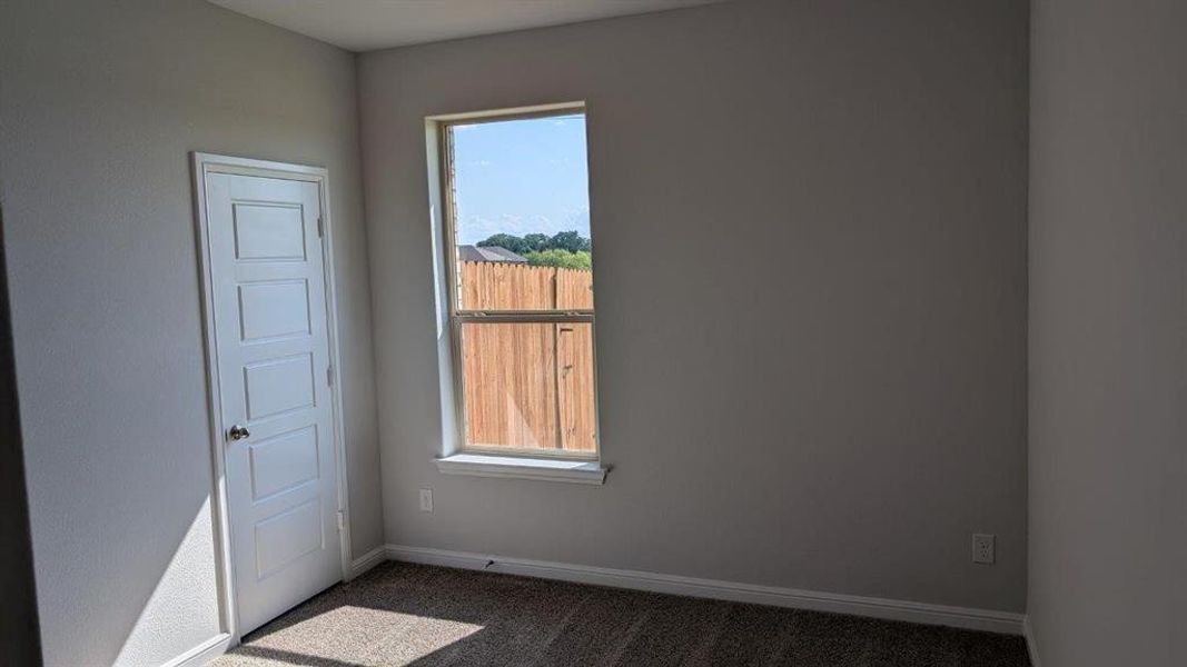 Spacious, unfurnished interior of a new home in Lankford Farms, Cleburne (Image 15).