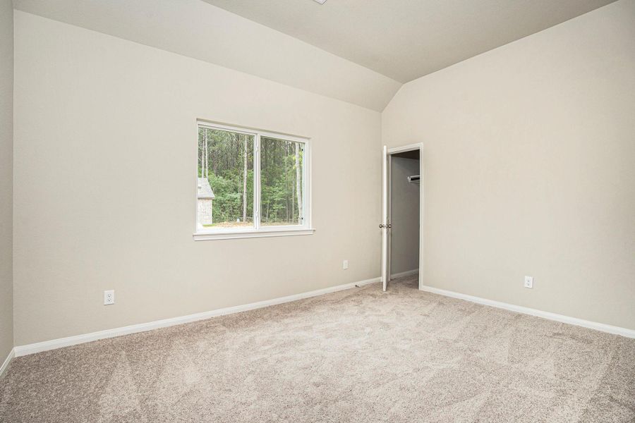 Image 14 of a home in Encino Estates.