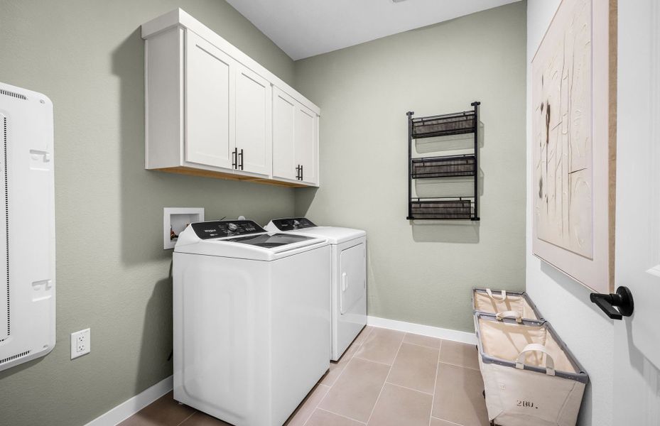 Representative furnished interior of a home built from the Fentress by Centex in Larson Crossing, Elgin (Image 8).
