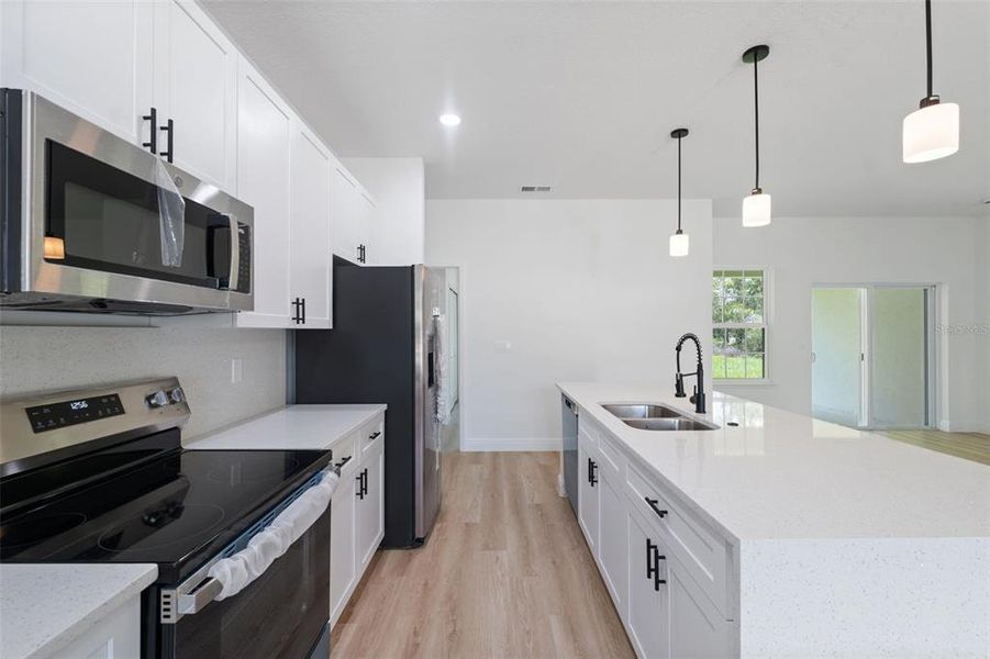 Furnished interior view inside a new home in , Ocala (Image 9).