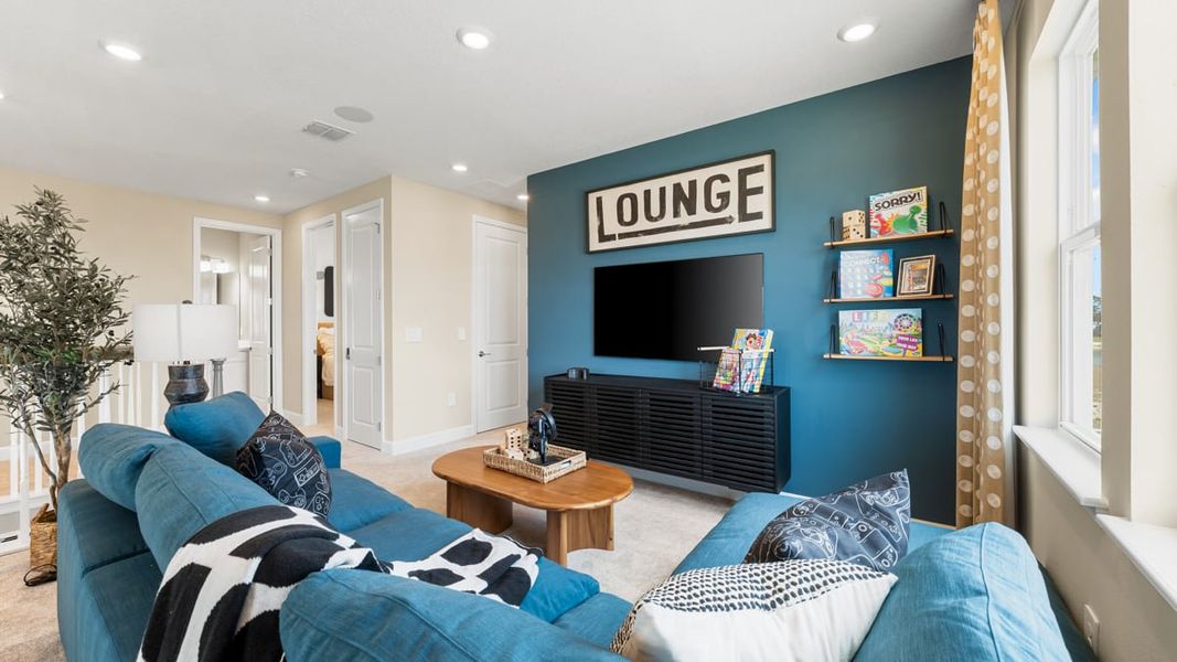 Furnished interior view inside a new home in Indigo Creek, Apollo Beach (Image 21).