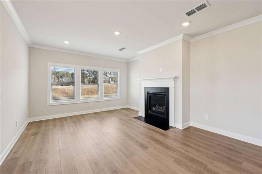 Spacious, unfurnished interior of a new home in River Pointe, Monroe (Image 26).