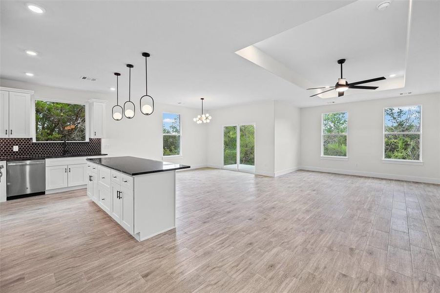 Spacious, unfurnished interior of a new home in , Granbury (Image 32). Spacious, unfurnished interior of a new home in , Granbury (Image 32).