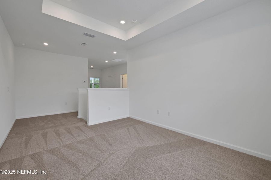 Spacious, unfurnished interior of a new home in The Hammock at Palm Harbor, Palm Coast (Image 18).
