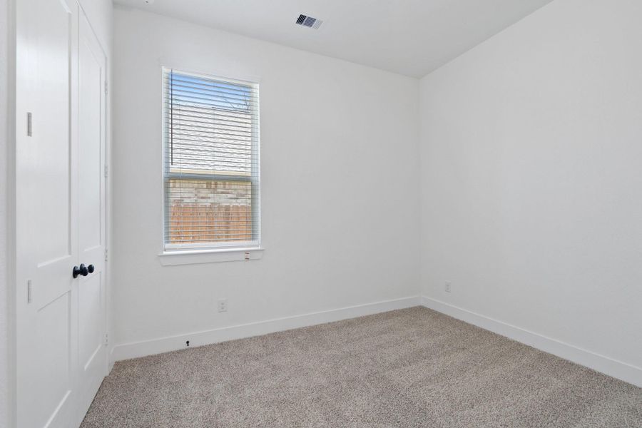 Spacious, unfurnished interior of a new home in Attwater, Waller (Image 16).
